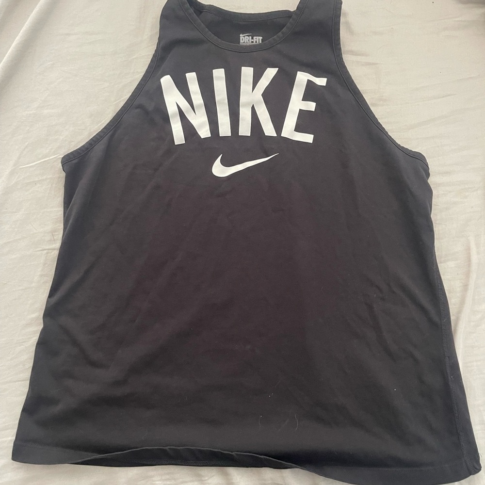 Nike Muscle Tank. Sz M